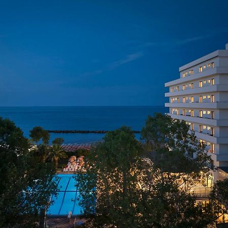 Serena Majestic Residence Montesilvano Exterior photo