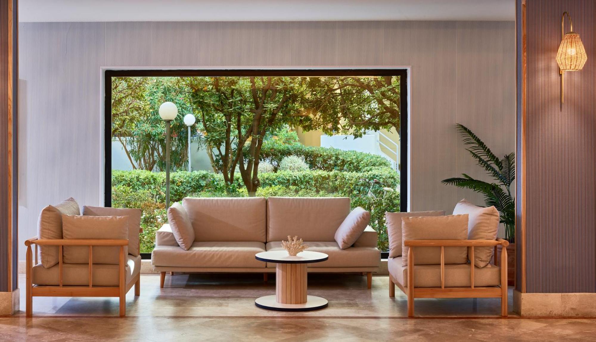 Serena Majestic Residence Montesilvano Exterior photo