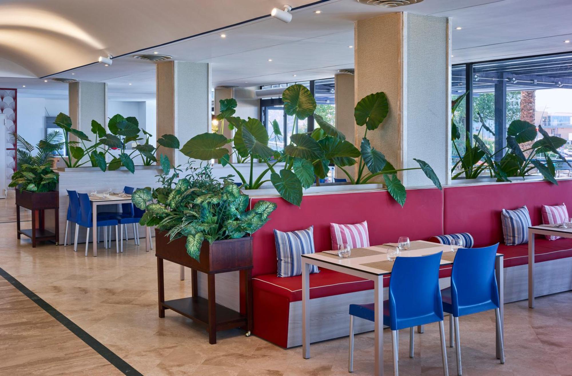 Serena Majestic Residence Montesilvano Exterior photo